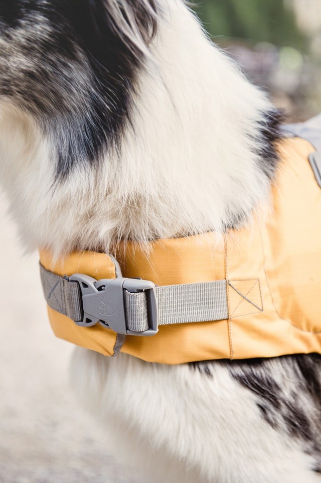 Hurtta Life Savior Hundflytväst Orange